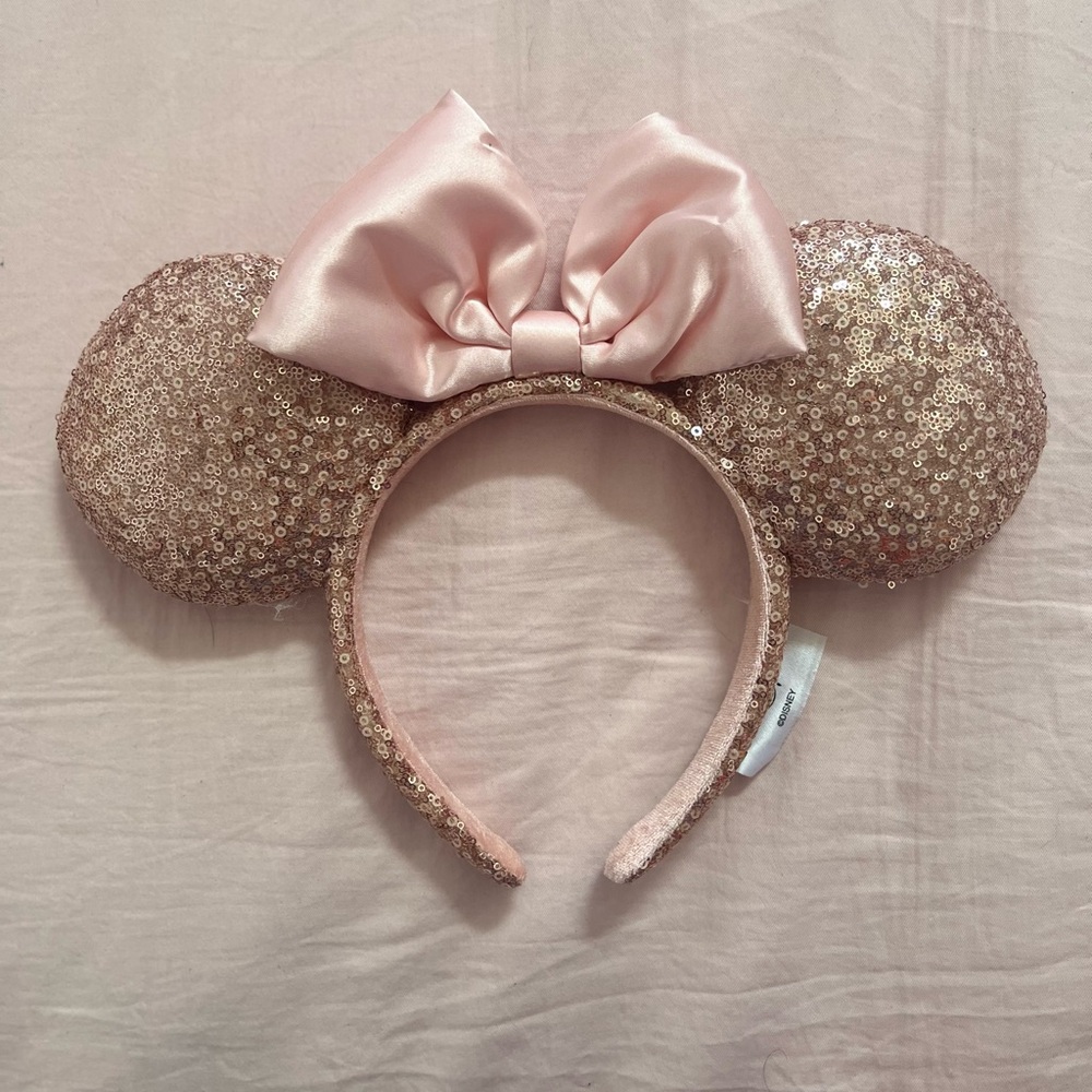 Disney Rose Gold Minnie Mouse Sequin Headband with Glittering Bow